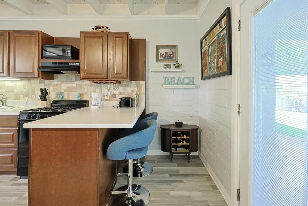 Additional image 15 of 413 J Street, Coronado, CA 92118