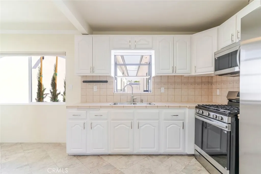 Additional image 29 of 11937 Burton Street, North Hollywood, CA 91605