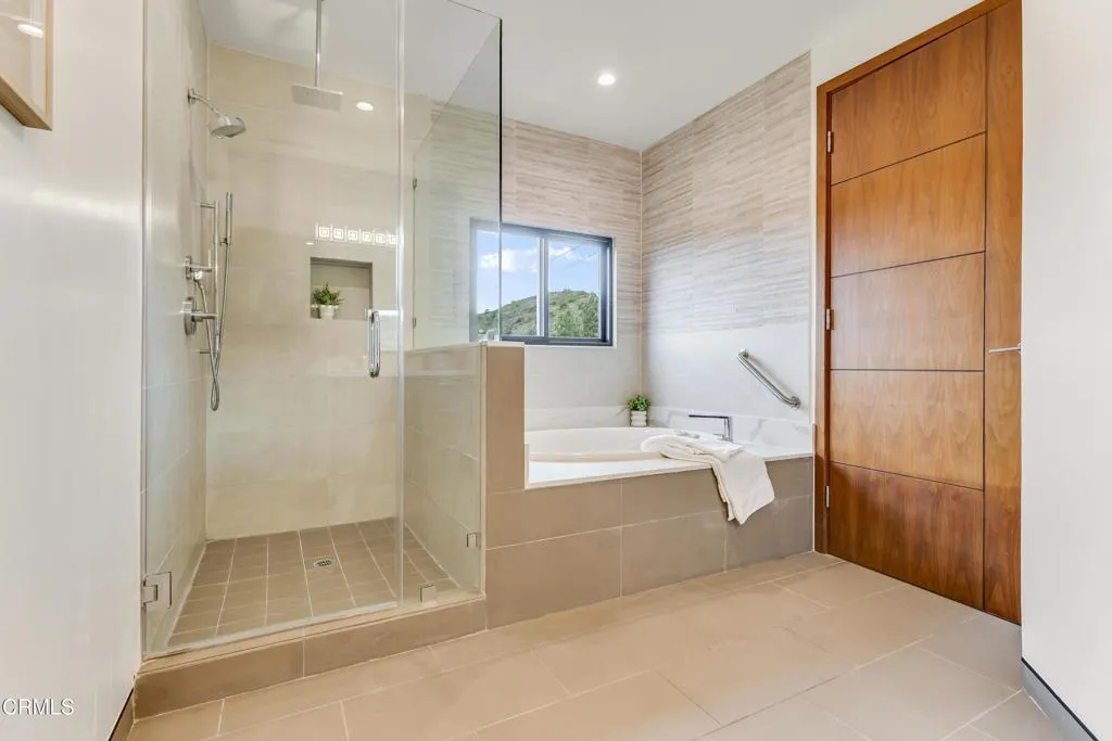 Additional image 42 of 12480 Viewcrest Road, Los Angeles, CA 91604