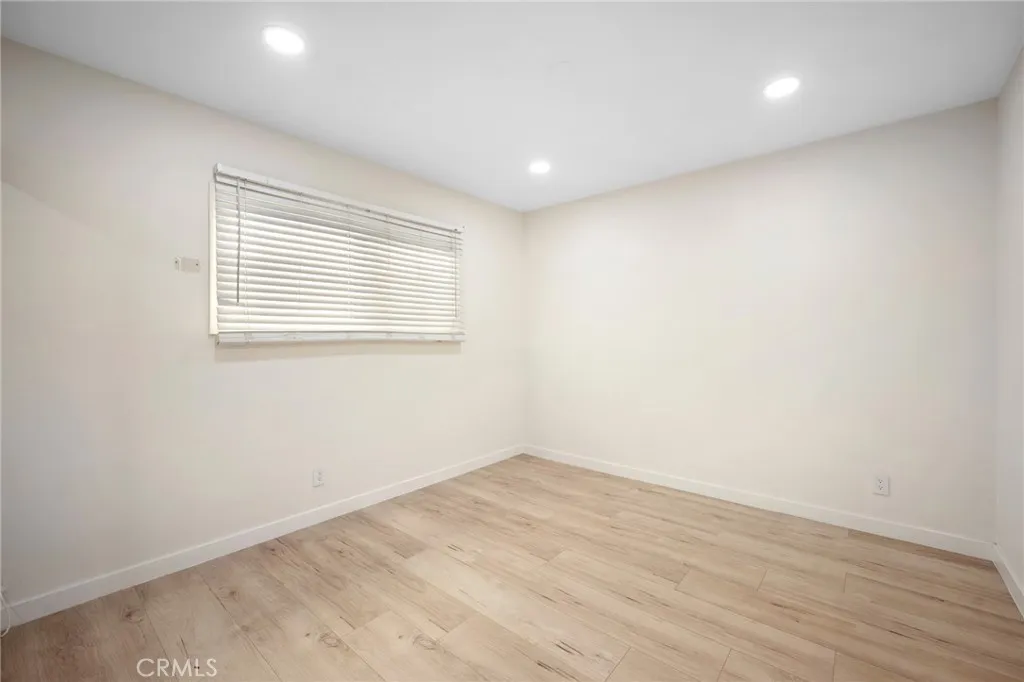 Additional image 11 of 10230 Silverton Unit 2, Tujunga, CA 91042