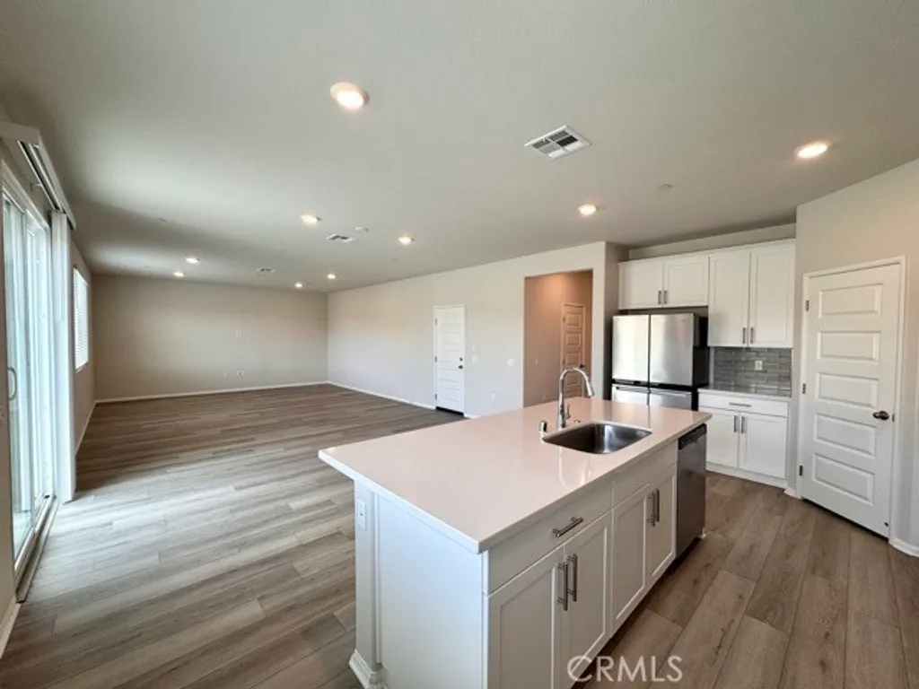 Additional image 12 of 19401 Brush Creek Avenue, Lake Elsinore, CA 92532