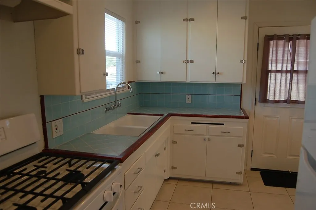 Additional image 41 of 655 W Grove St, Rialto, CA 92376