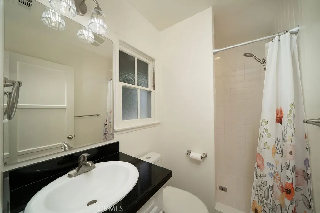 Additional image 54 of 2542 Vuelta Grande Ave, Long Beach, CA 90815