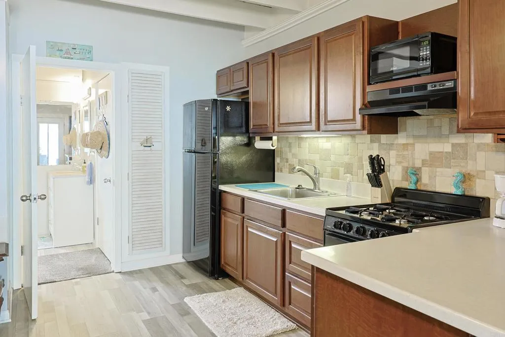 Additional image 20 of 413 J Street, Coronado, CA 92118