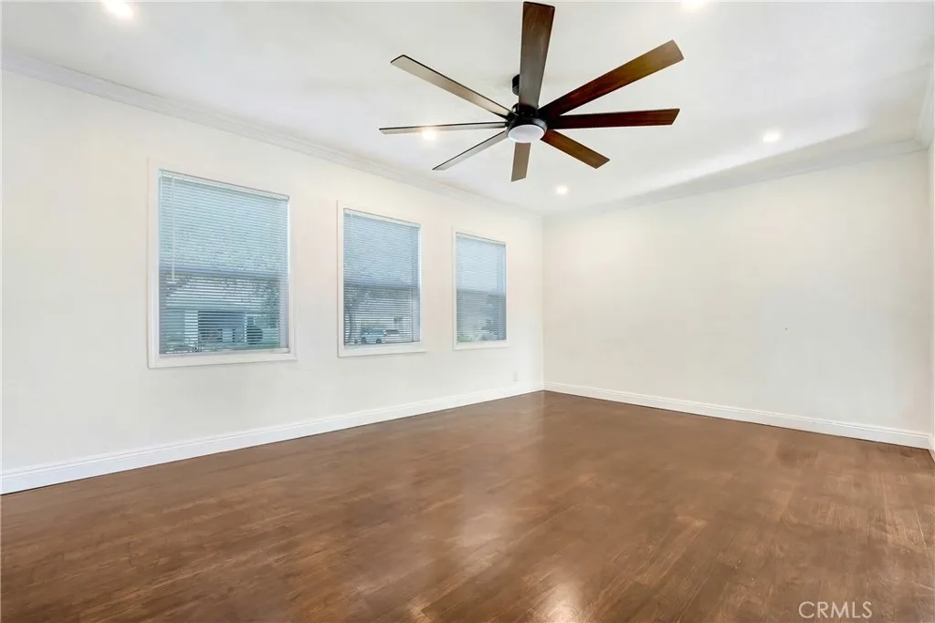 Additional image 4 of 750 W 118th St, Los Angeles, CA 90044