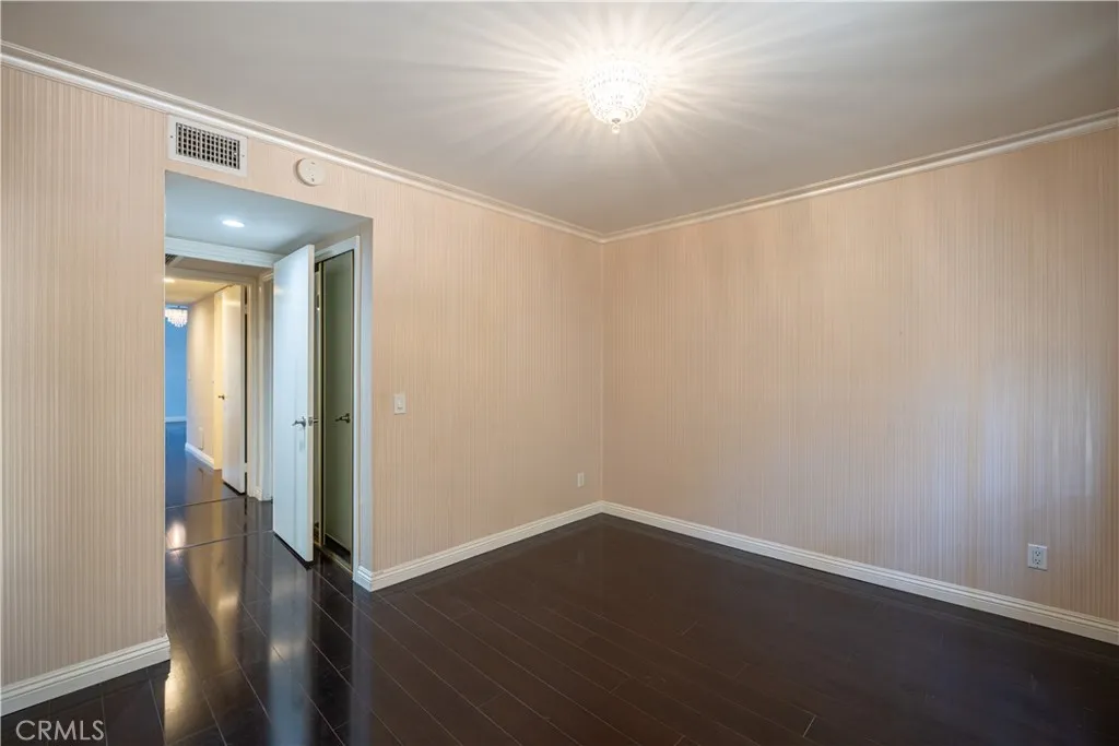 Additional image 11 of 1236 N Columbus Ave, Glendale, CA 91202