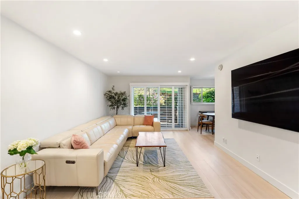 Additional image 4 of 4724 Park Granada Unit 217, Calabasas, CA 91302