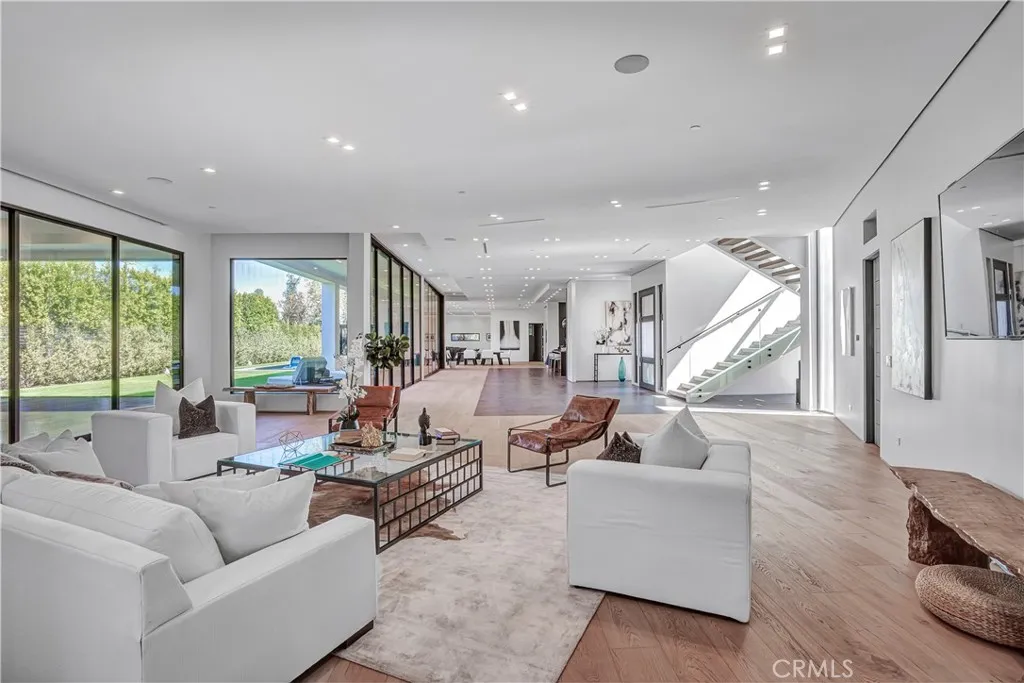 Additional image 122 of 19333 Rosita Street, Tarzana, CA 91356