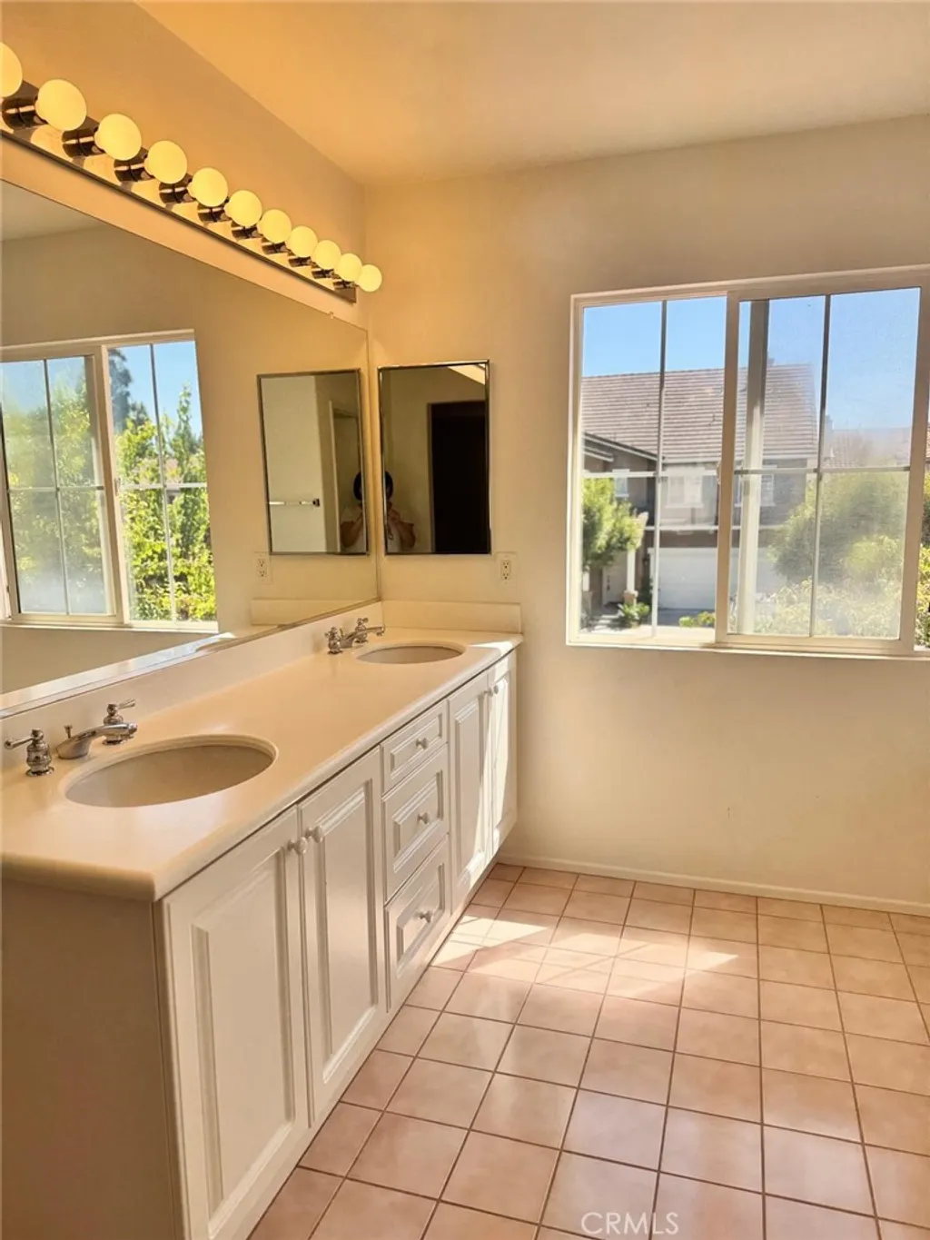 Additional image 9 of 11 Iron Springs, Irvine, CA 92602