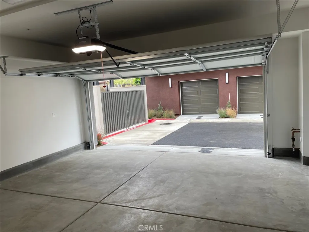 Additional image 34 of 691 S lyon Street, Santa Ana, CA 92705