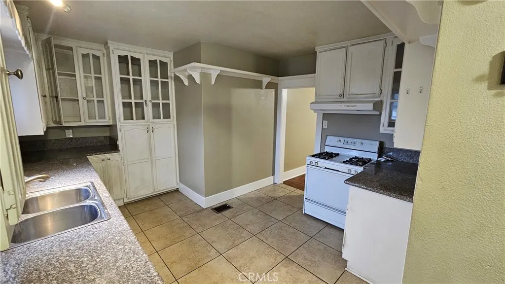 Additional image 16 of 610 E D Street, Ontario, CA 91764