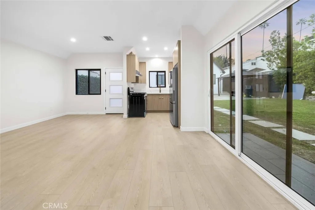 Additional image 3 of 1324 Winchester Avenue Unit A, Glendale, CA 91201