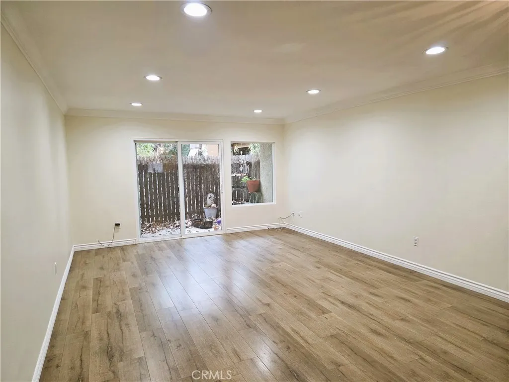 Additional image 38 of 18350 Hatteras Unit 157, Tarzana, CA 91356