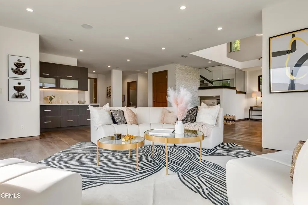 Additional image 88 of 12480 Viewcrest Road, Los Angeles, CA 91604