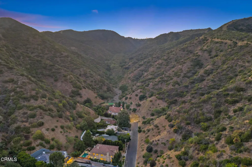 Additional image 71 of 1571 N Bundy Drive, Los Angeles, CA 90049