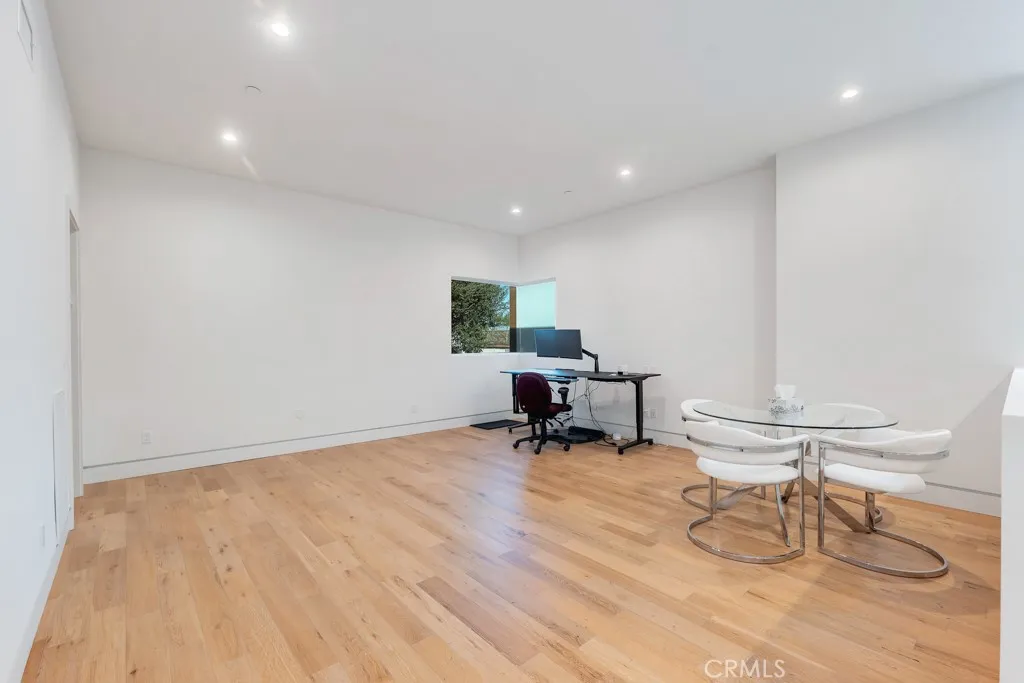 Additional image 61 of 16518 Moorpark Street, Encino, CA 91436