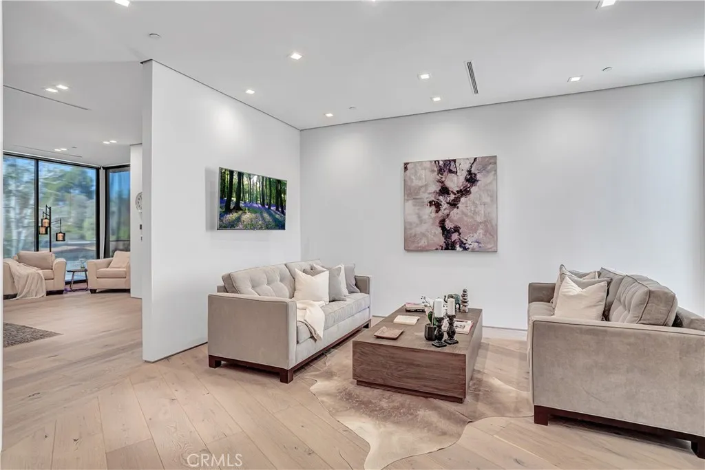 Additional image 150 of 19333 Rosita Street, Tarzana, CA 91356