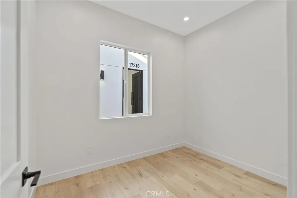 Additional image 3 of 17313 Los Alimos Unit 1/2, Granada Hills, CA 91344