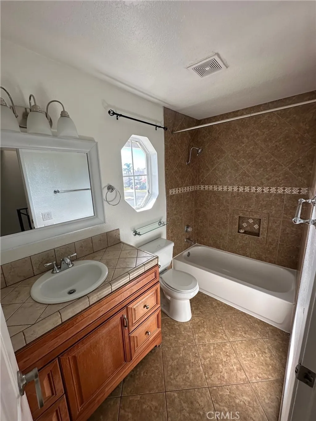 Additional image 18 of 15858 Montgomery Dr, Fontana, CA 92336