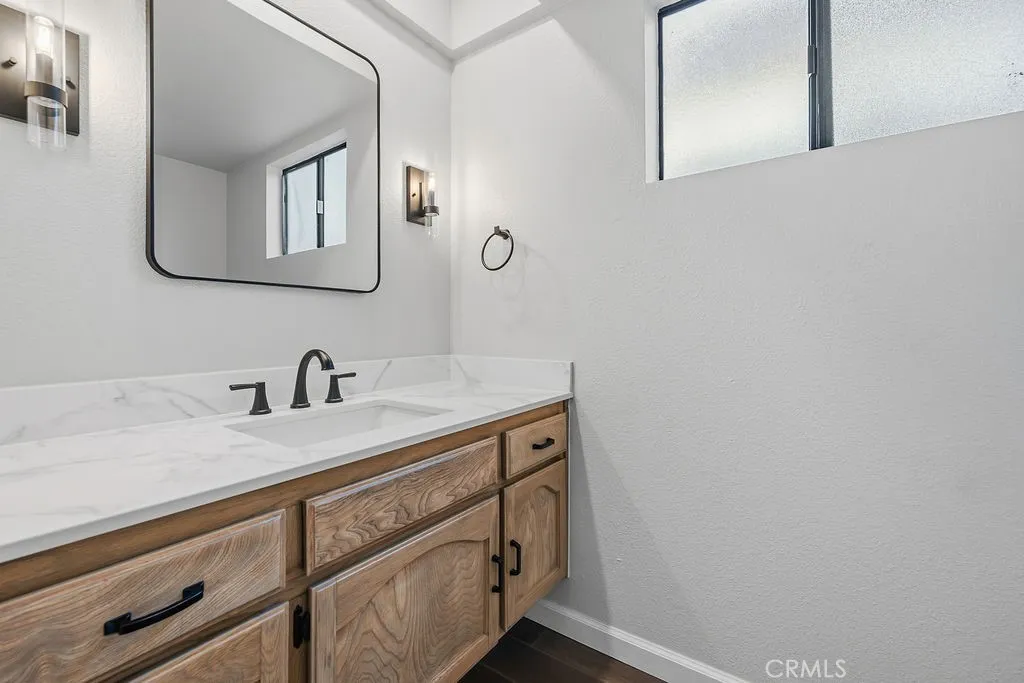 Additional image 43 of 7231 Balboa Unit A, Lake Balboa, CA 91406