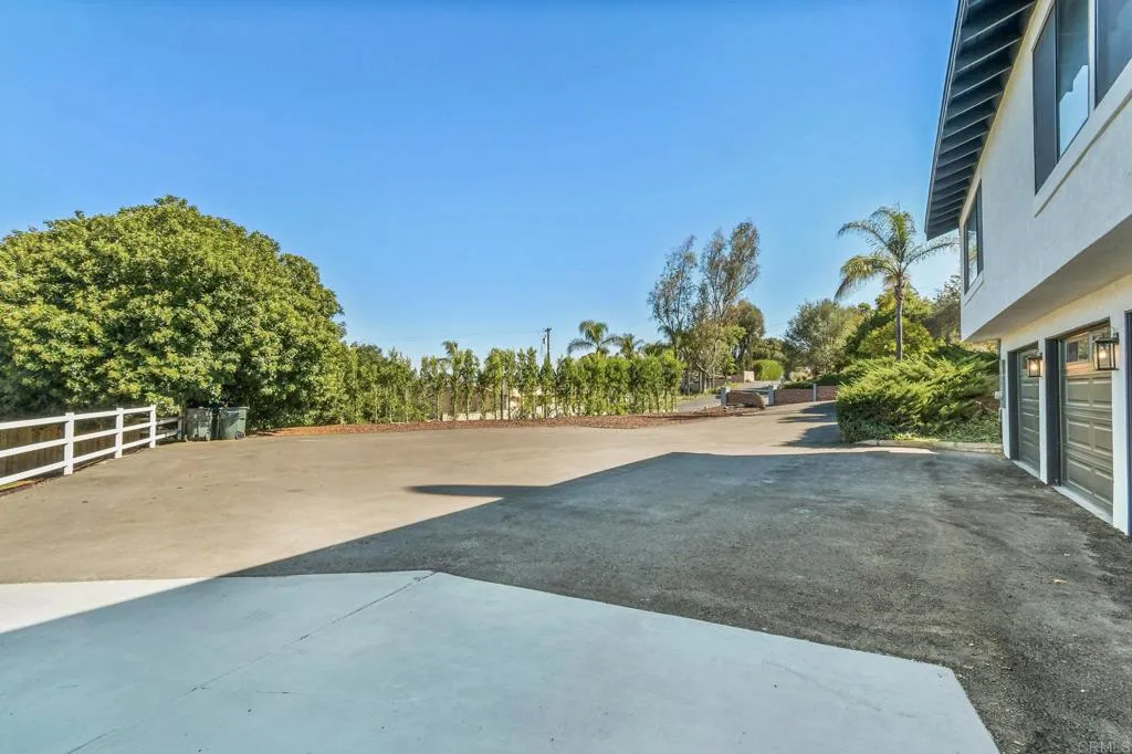 Additional image 66 of 1051 Via Rancho Parkway, Escondido, CA 92029