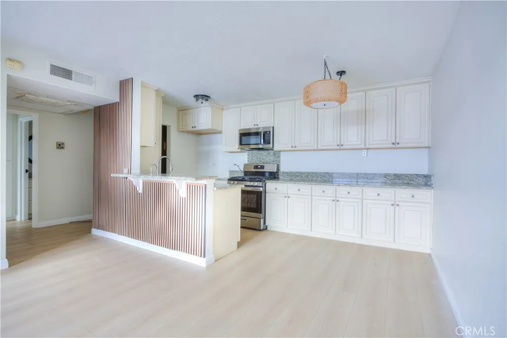 Additional image 6 of 421 S La Fayette Park Pl Unit 624, Los Angeles, CA 90057