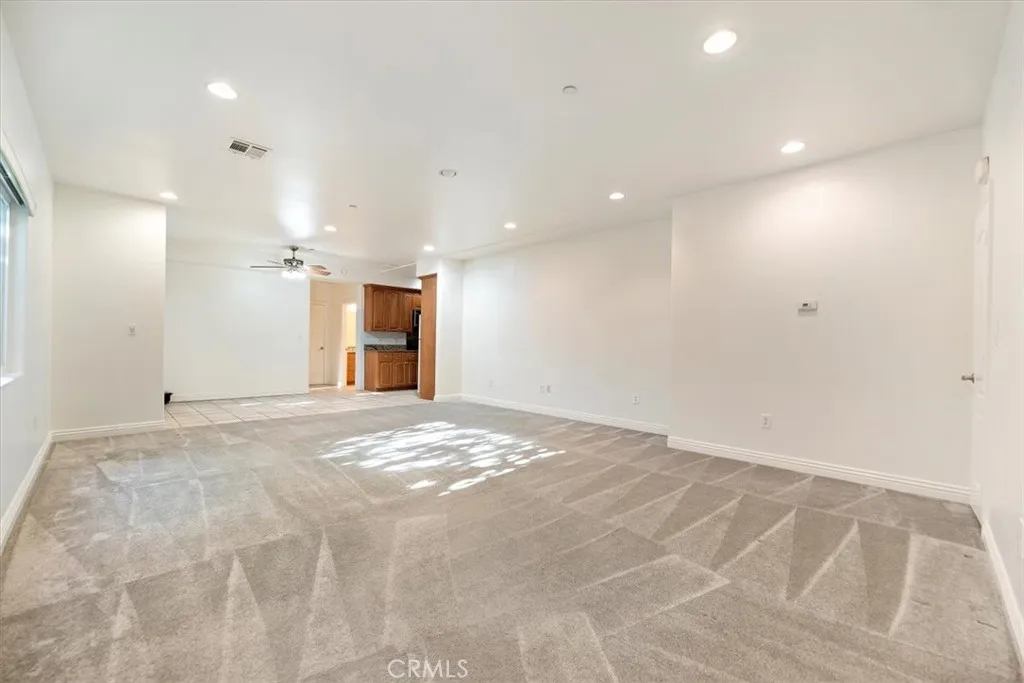 Additional image 6 of 637 N. Fairview St Unit 102, Burbank, CA 91505