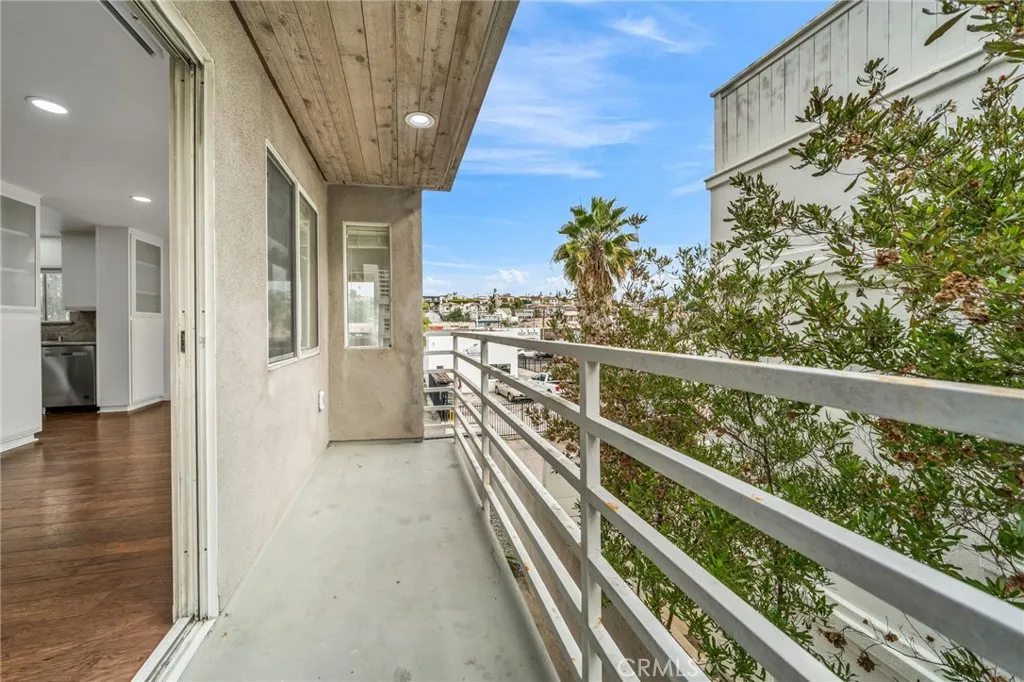 Additional image 8 of 728 5th Street, Hermosa Beach, CA 90254