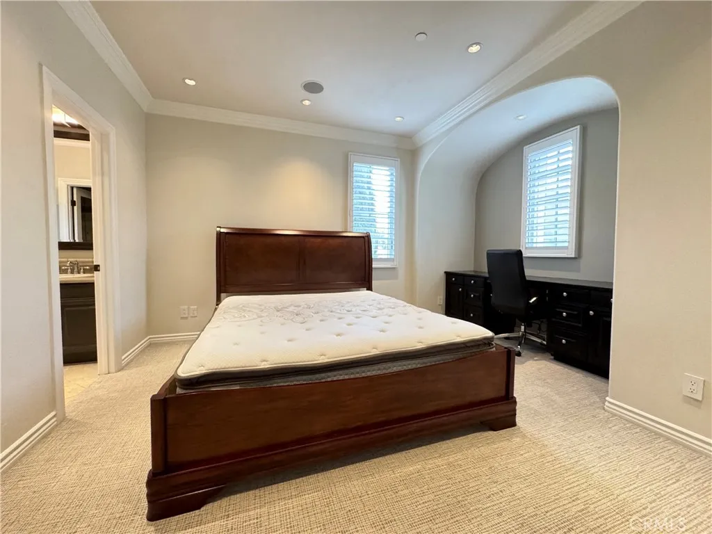 Additional image 22 of 19 Momento, Irvine, CA 92603