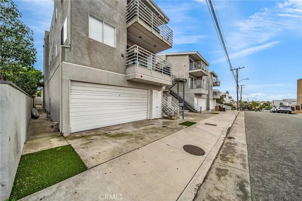 Additional image 46 of 728 5th Street, Hermosa Beach, CA 90254