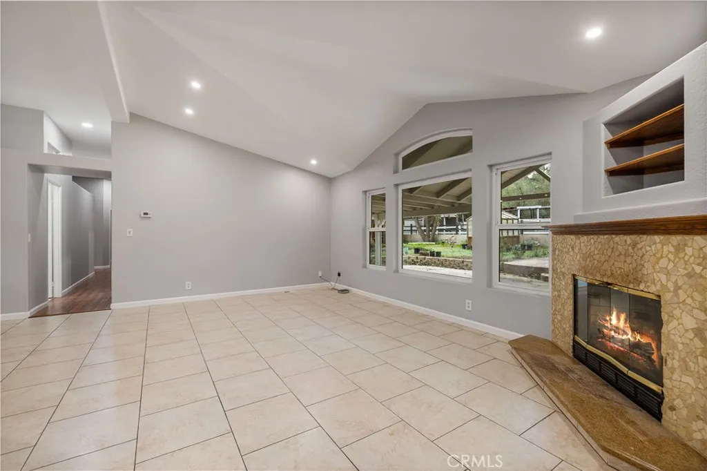 Additional image 12 of 15608 Tierra Rejada Rd S, Moorpark, CA 93021