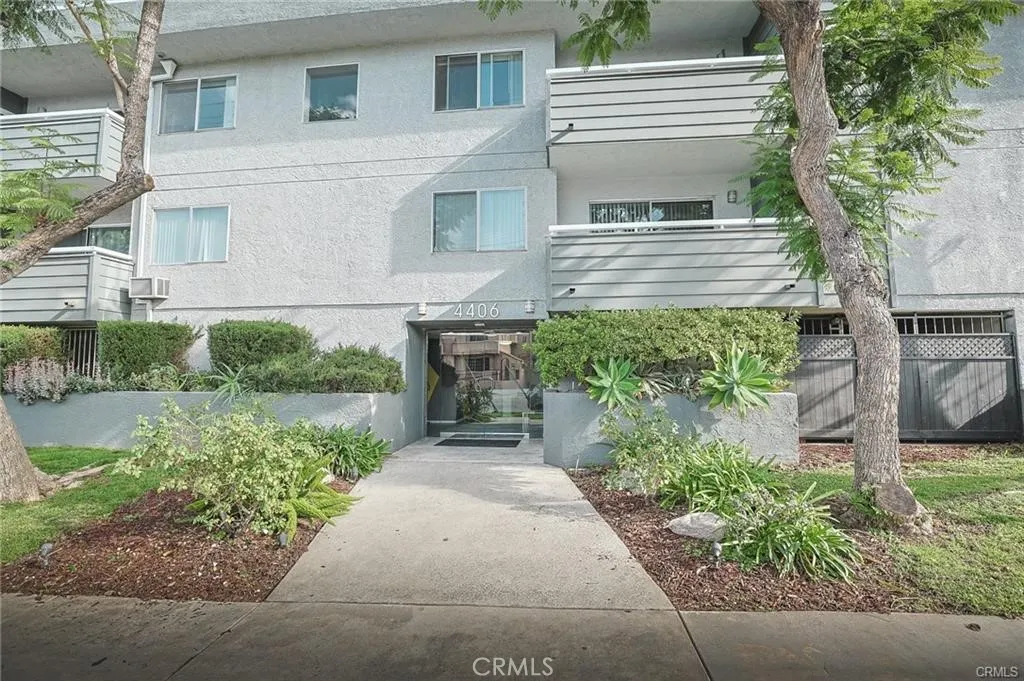 Additional image 17 of 4406 Cahuenga Boulevard Unit 203A, Toluca Lake, CA 91602