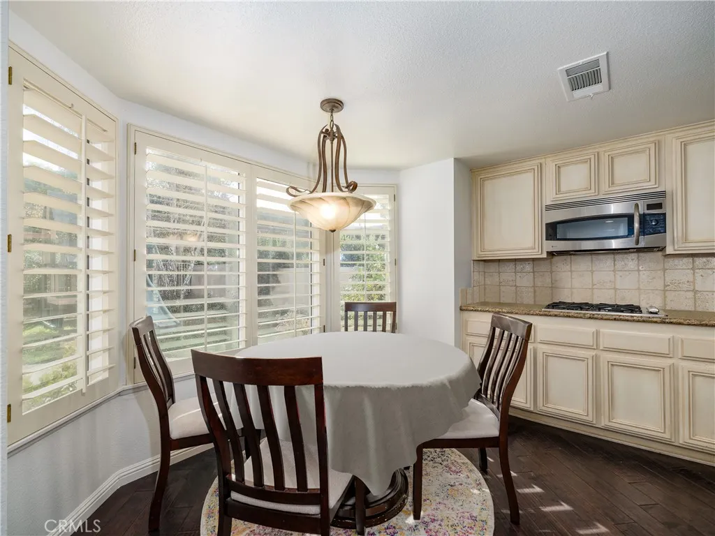 Additional image 13 of 24716 Calle Altamira, Calabasas, CA 91302