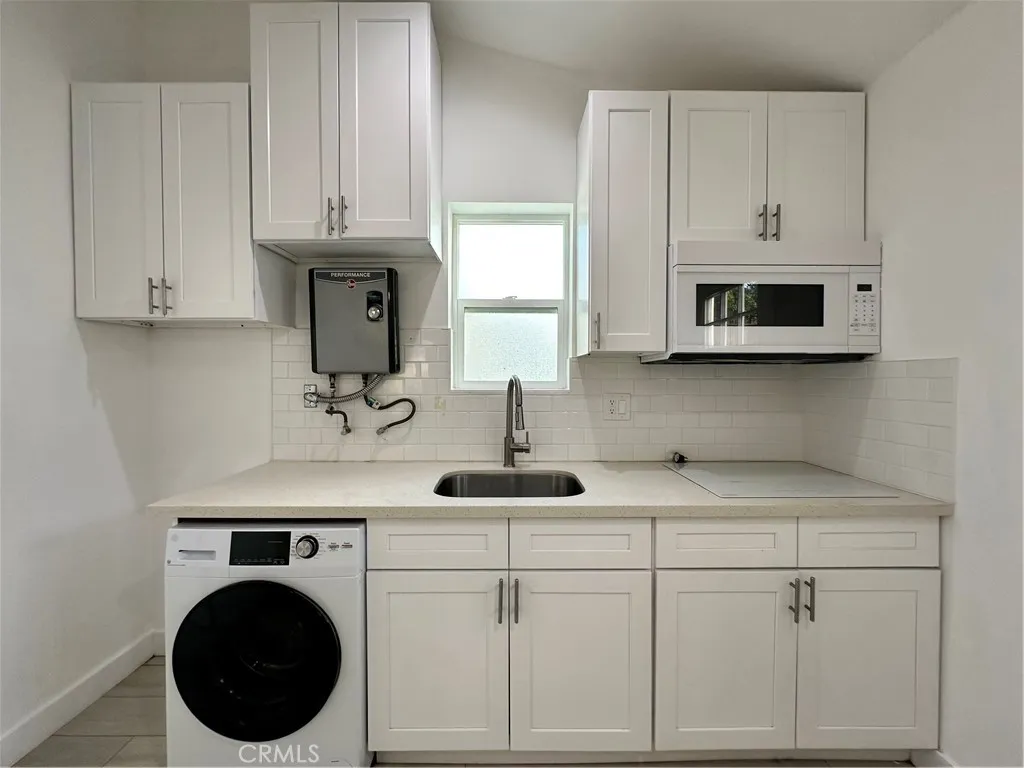 Additional image 3 of 19119 Delight Street, Canyon Country, CA 91351