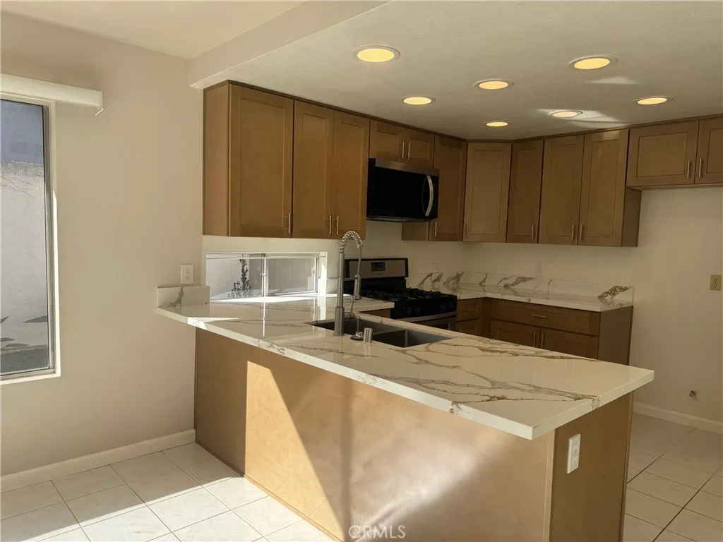 Additional image 30 of 12 Brookdale, Irvine, CA 92604