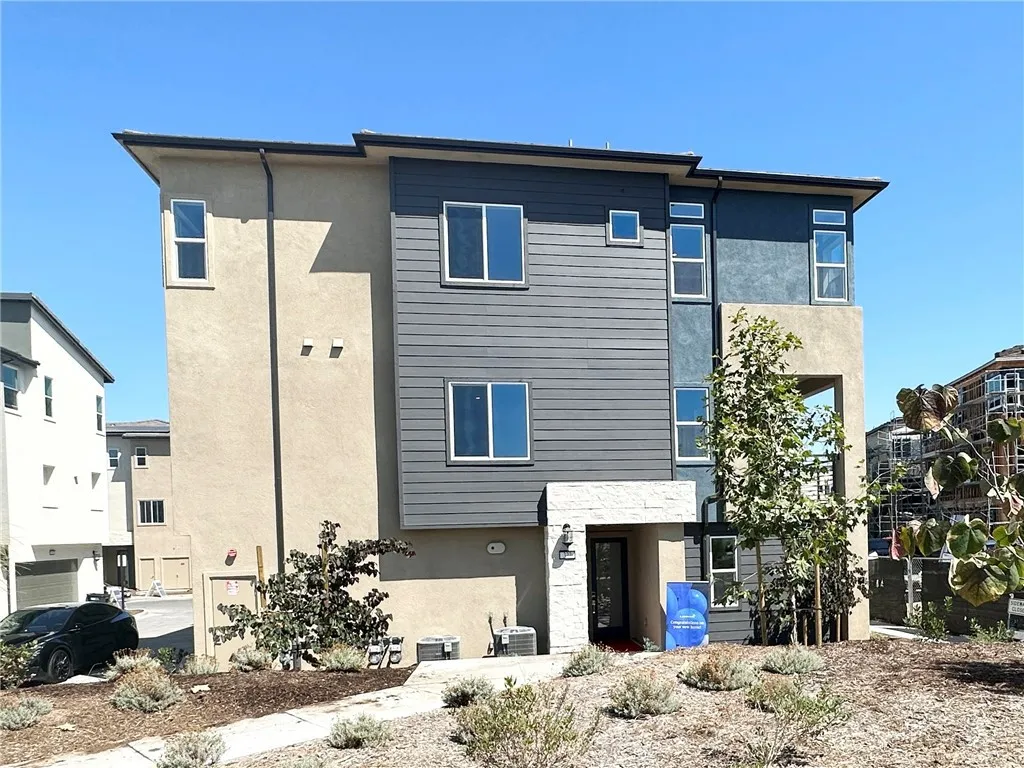 Additional image 3 of 322 Tank, Irvine, CA 92618