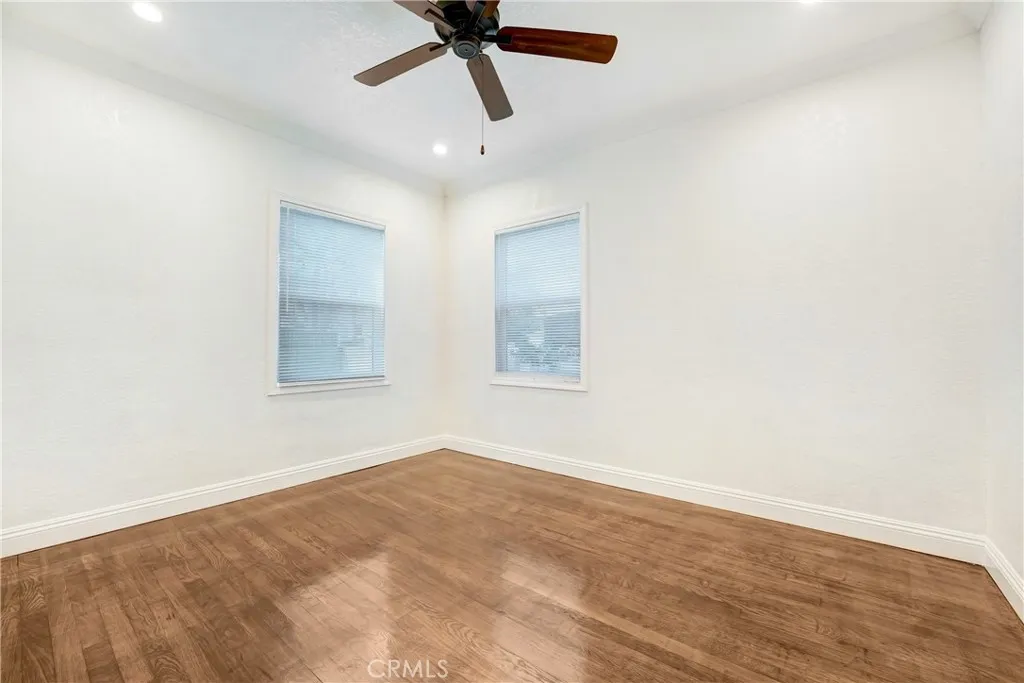 Additional image 12 of 750 W 118th St, Los Angeles, CA 90044