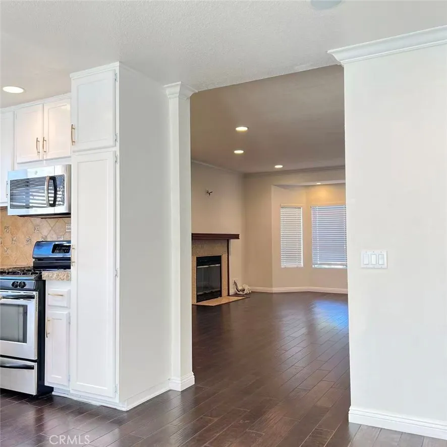 Additional image 14 of 585 Springbrook N, Irvine, CA 92614