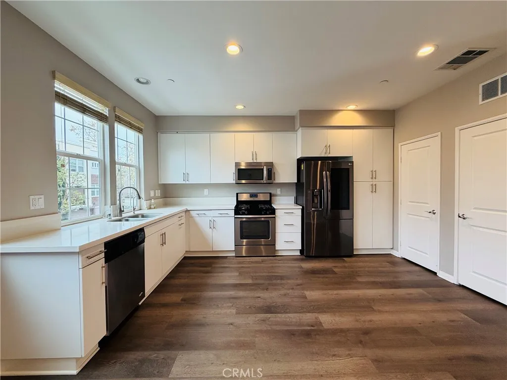 Additional image 17 of 160 E Commercial, San Dimas, CA 91773