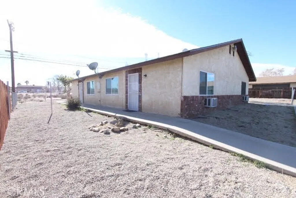 Additional image 10 of 16315 Juniper Street Unit 4, Hesperia, CA 92345