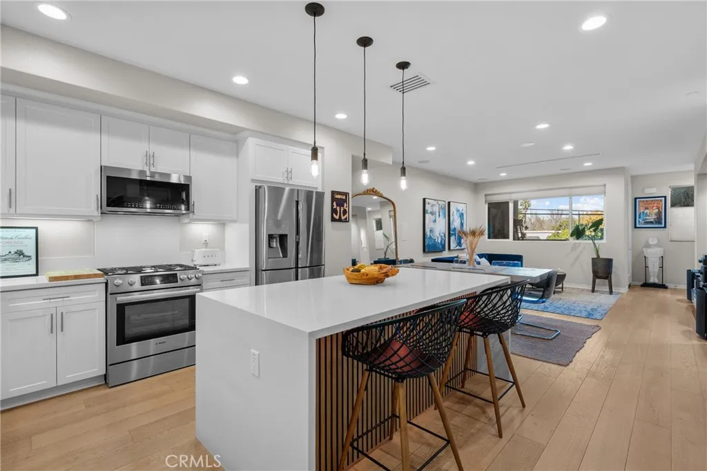 Additional image 22 of 13135 W Lumina Way, Valley Glen, CA 91401