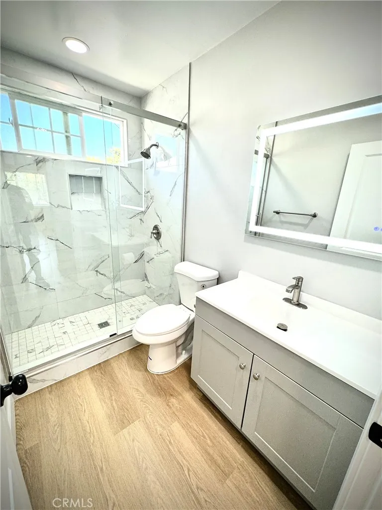 Additional image 38 of 321 N MacNeil Street Unit 5, San Fernando, CA 91340