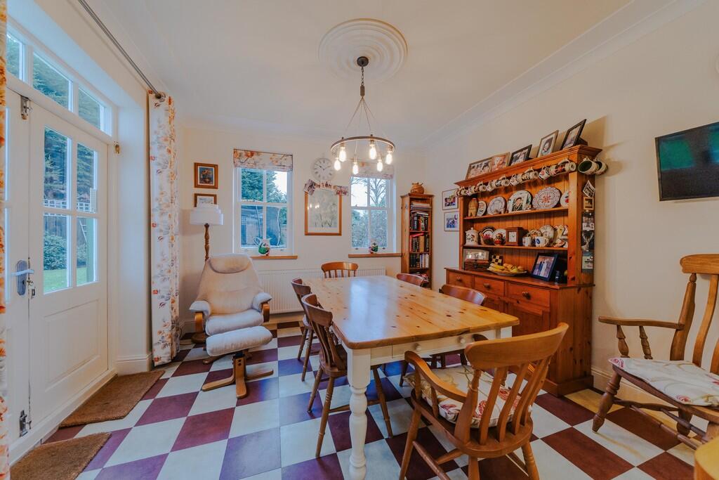 房产图片 8 - 埃奇巴斯顿，克拉伦登路