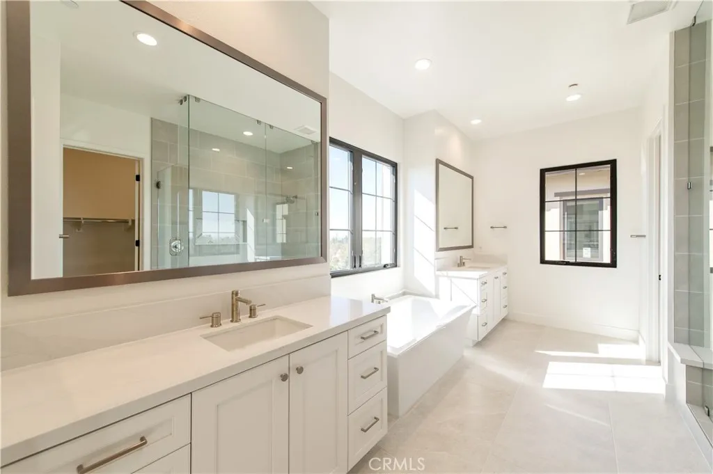 Additional image 37 of 457 Treeline, Irvine, CA 92602