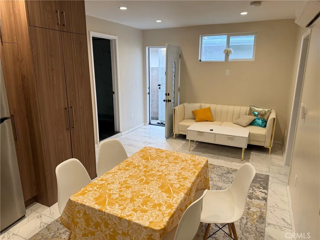 Additional image 2 of 20625 Tuba Street, Chatsworth, CA 91311