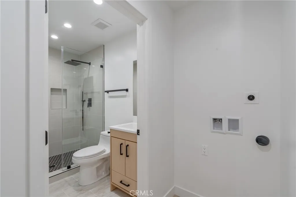 Additional image 7 of 7437 Ranchito Avenue, Van Nuys, CA 91405