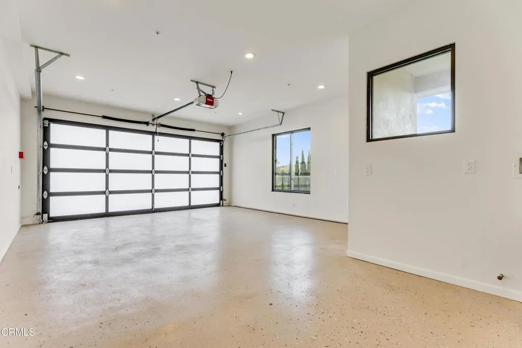 Additional image 132 of 12480 Viewcrest Road, Los Angeles, CA 91604