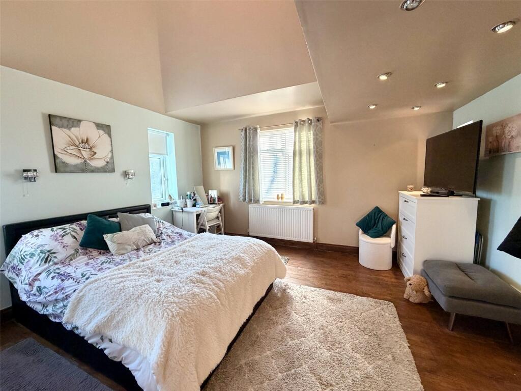 房产图片 16 - 伯明翰西米德兰兹沃斯特米德尔斯，B14，Stot Fold Road