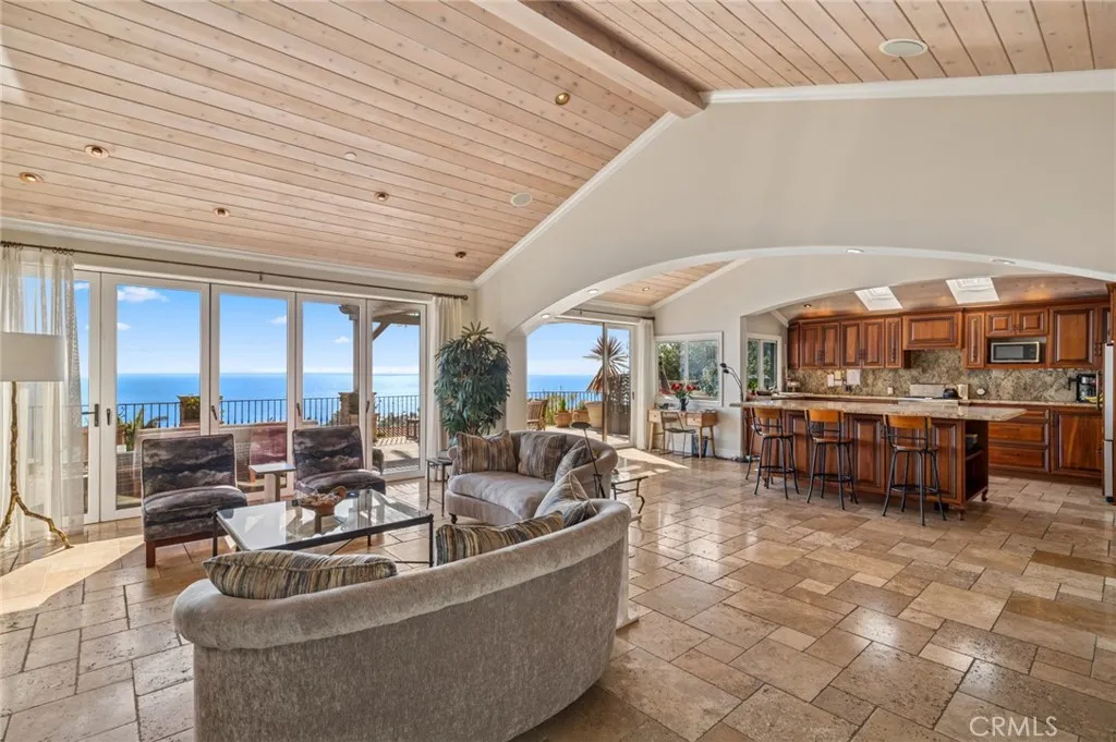 Additional image 9 of 325 Camden Place, Laguna Beach, CA 92651
