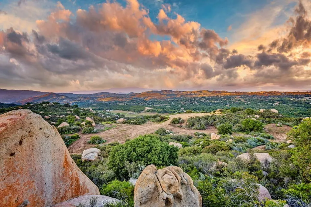 Additional image 4 of 42050 Avenida Escala, Murrieta, CA 92562